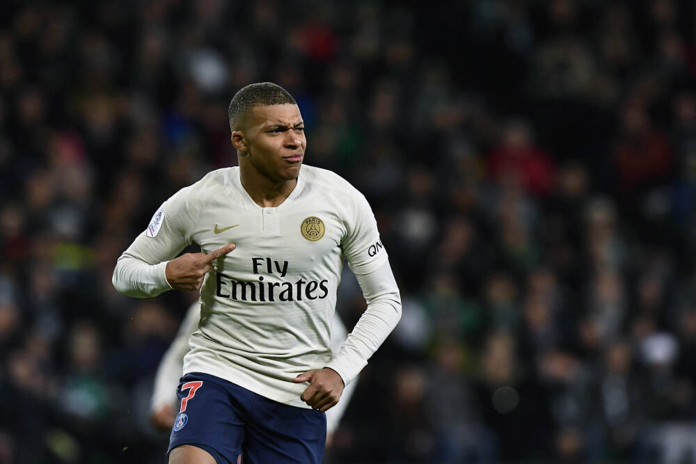 手机周报份额再次出炉: 苹果领跑、vivo逆袭、华为跌至第四!